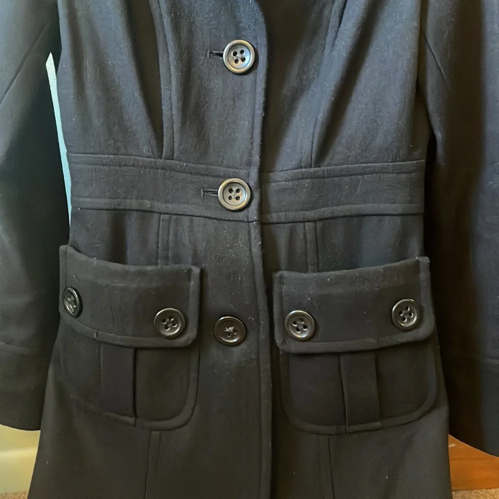 Beautiful black coat - Picture 4 of 4